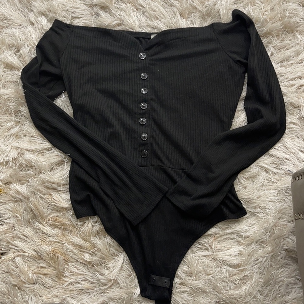 Off shoulder bodysuit